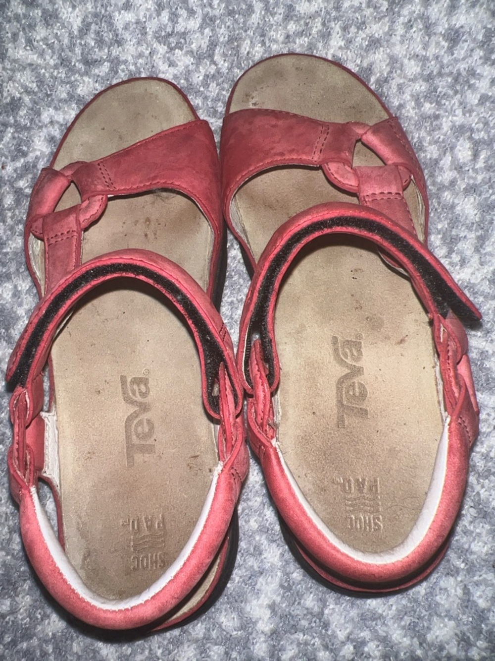 Teva Red Suede-Look Women's Hook-and-Loop Sandals Shoc pad sole size 7.5 - Picture 6 of 7
